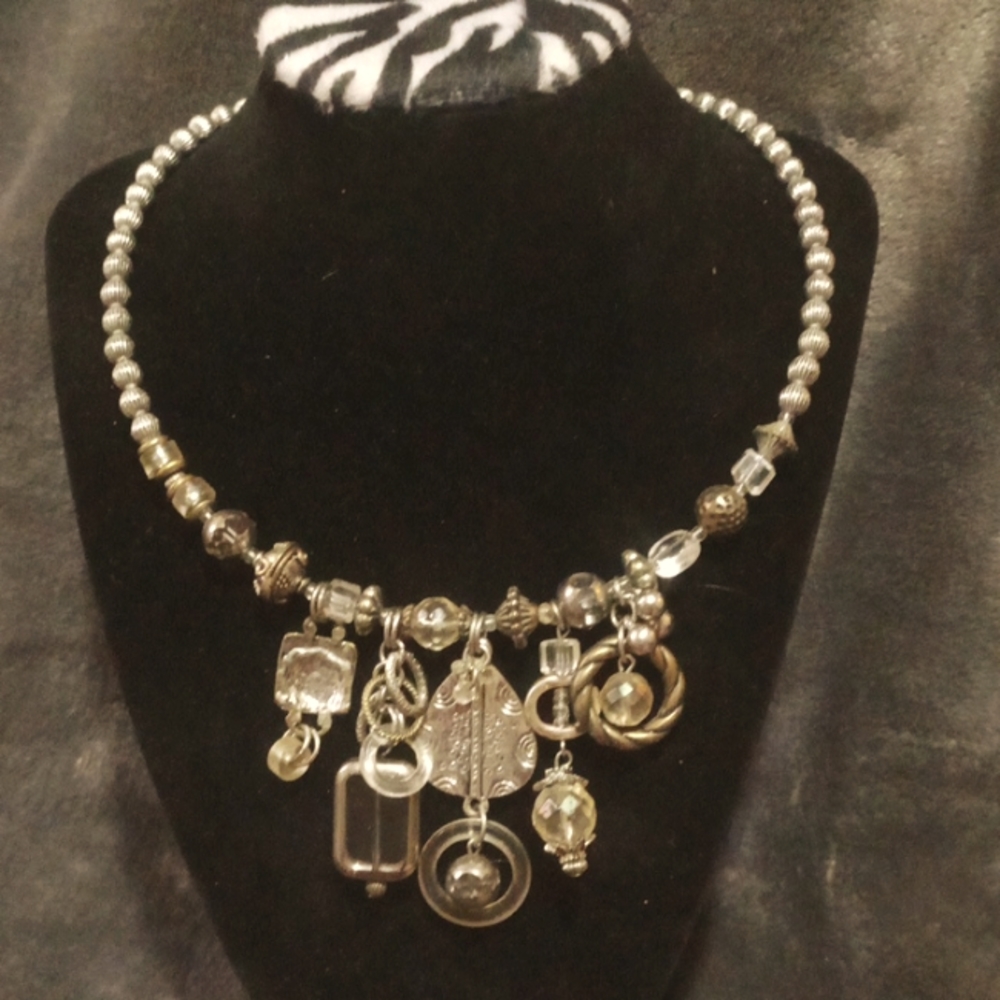 Beaded necklace